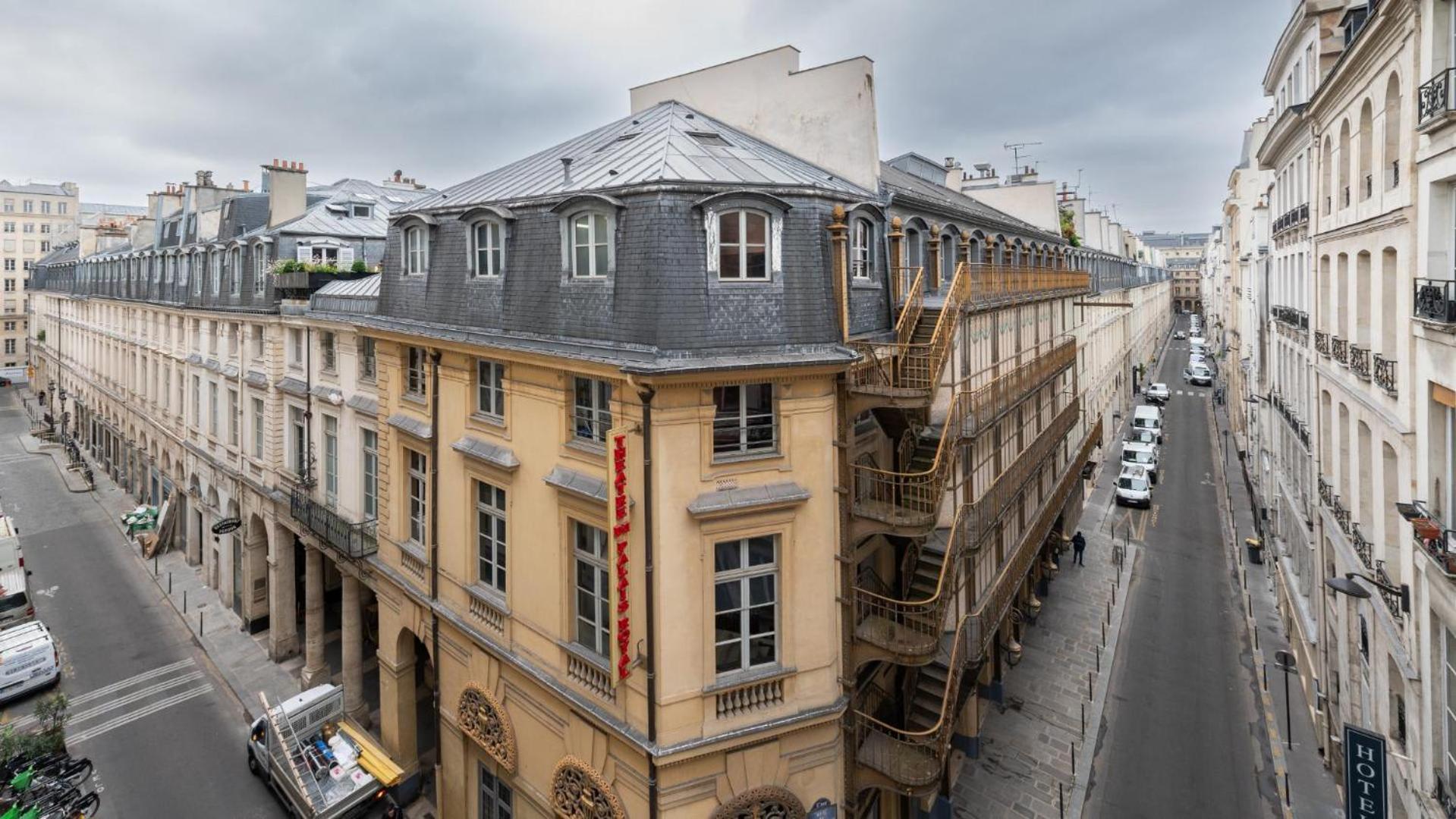 Apartment Stylish 1bd Duplex - Stunning Views Near Louvre Paris
