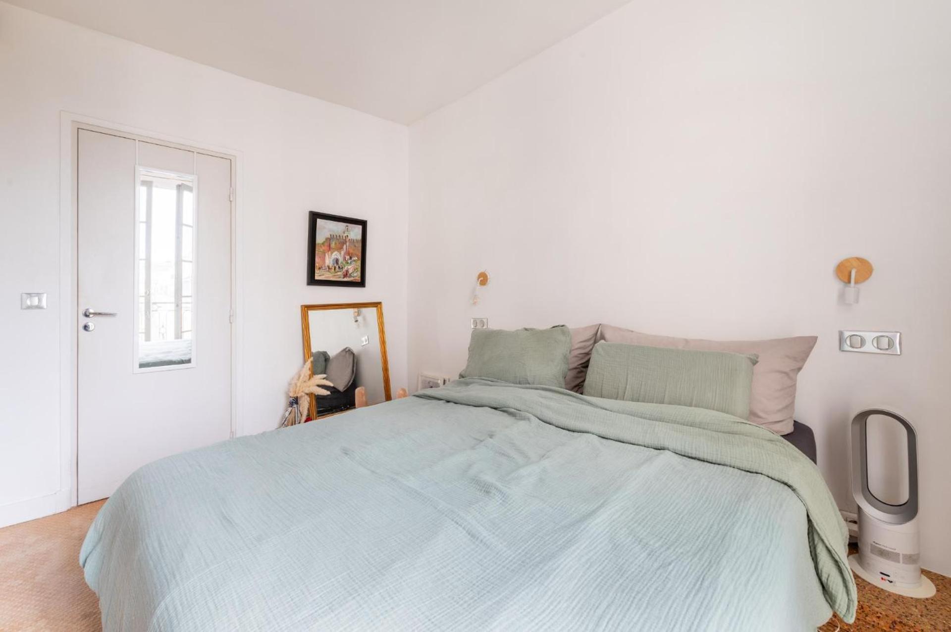 Stylish 1bd Duplex - Stunning Views Near Louvre Paris