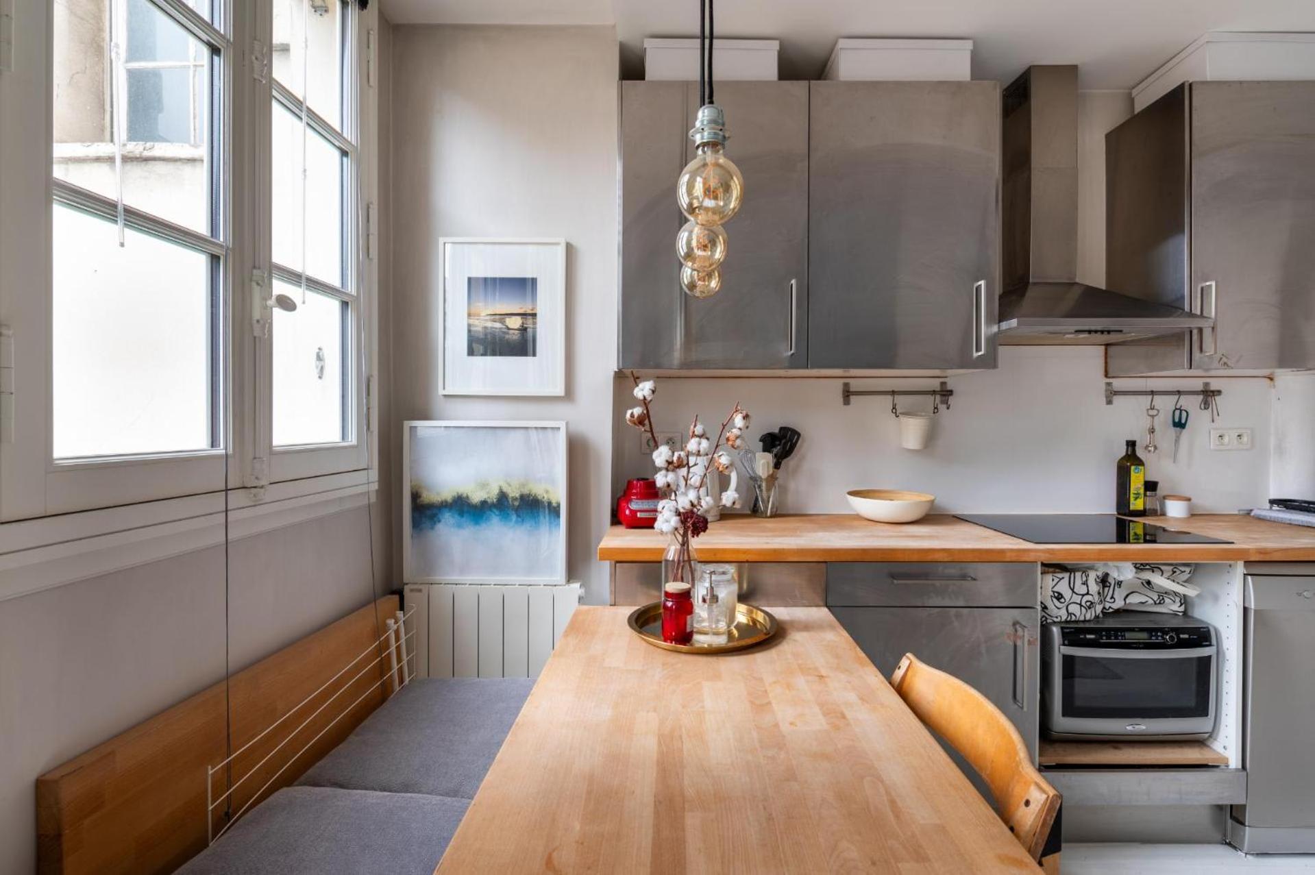 Stylish 1bd Duplex - Stunning Views Near Louvre * Paris